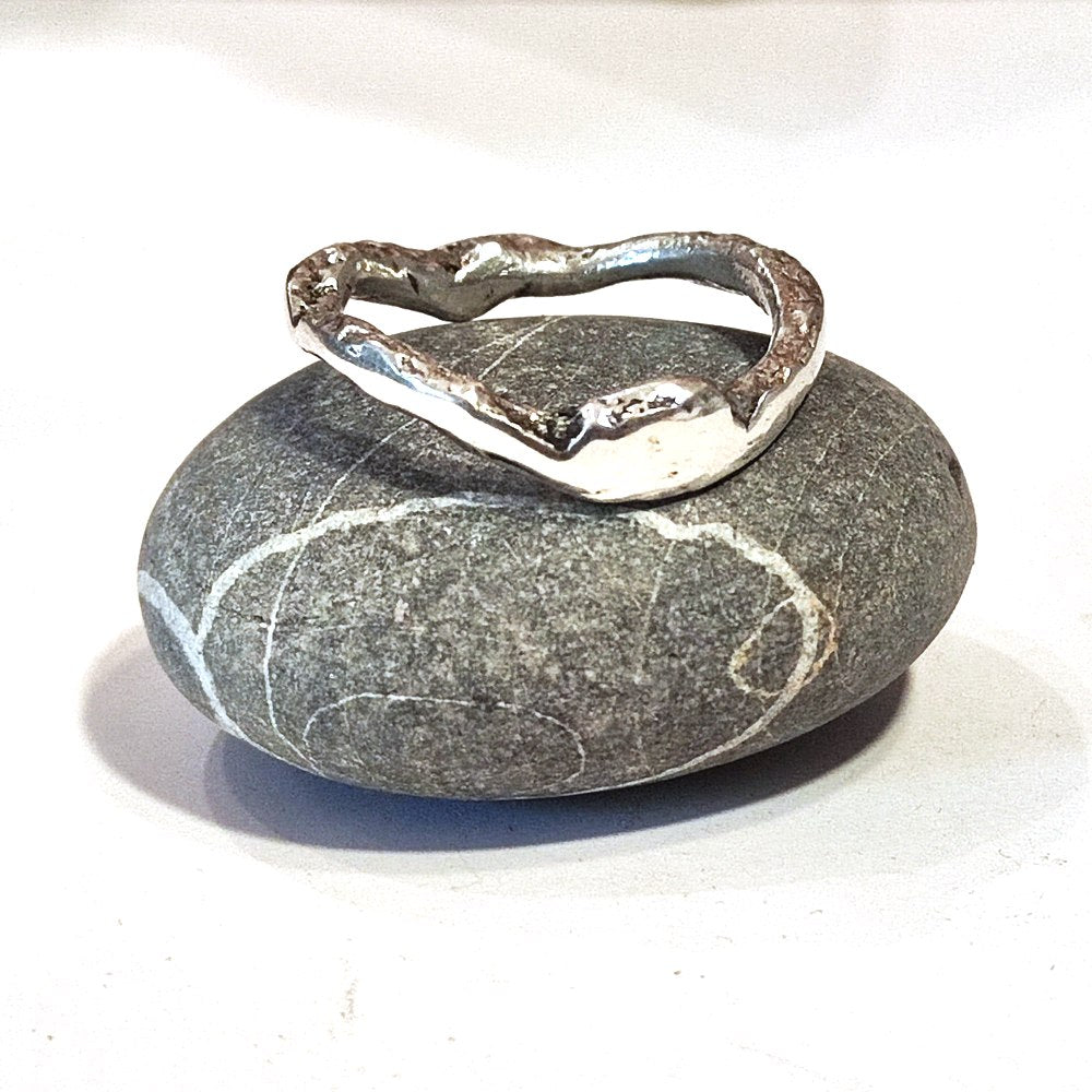 Der SOLOTE-Ring aus Silber für Damen oder Herren misst 38,5