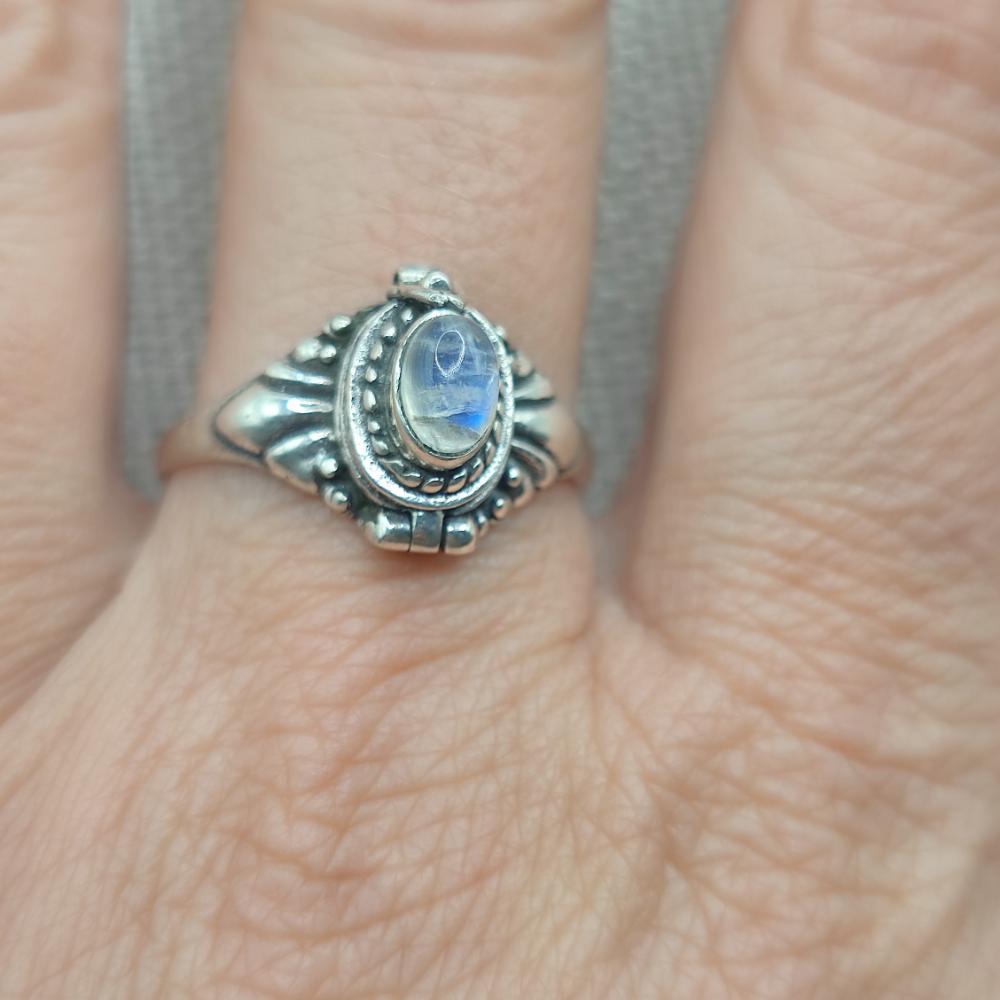 Anello veleno apribile in argento 925 con pietra - BHONGIR