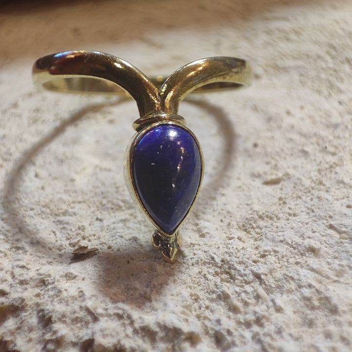 Ethnic AASTHA RING in brass with stone - Original Indian jewelry