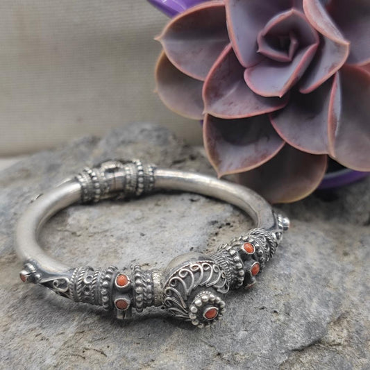 Bracciale etnico apribile con turchese in argento 925 - YAMIRA