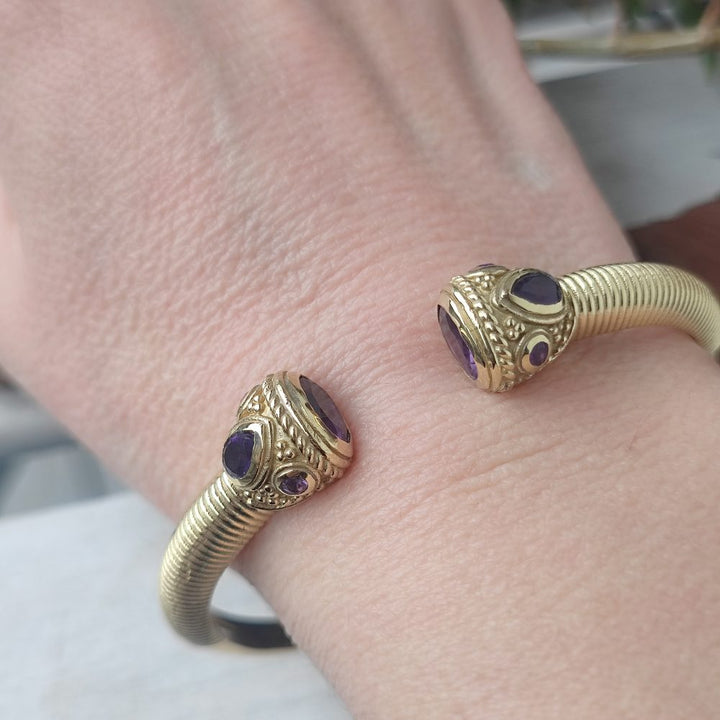 Bracciale rigido in ottone con pietre semipreziose - MOGHUL