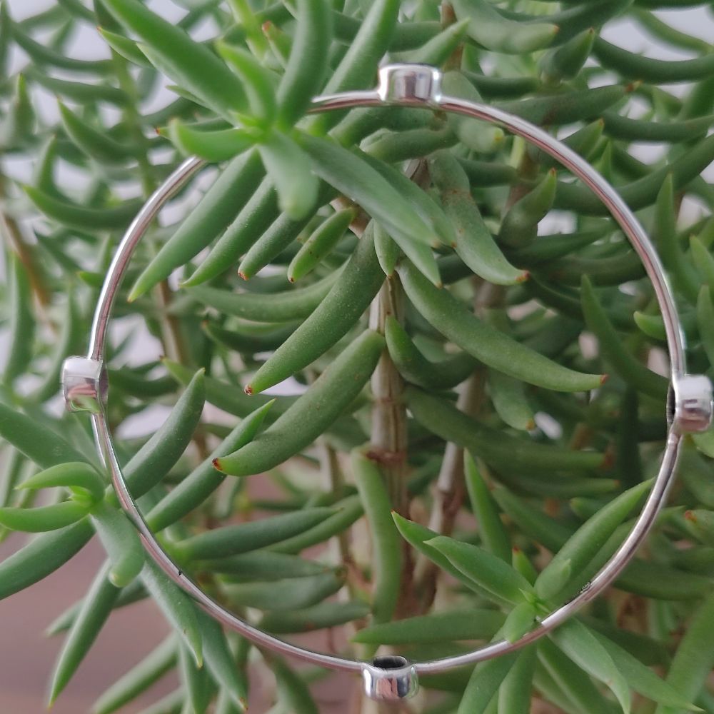 Bracciale rigido con pietra in argento 925 - BARIKUL