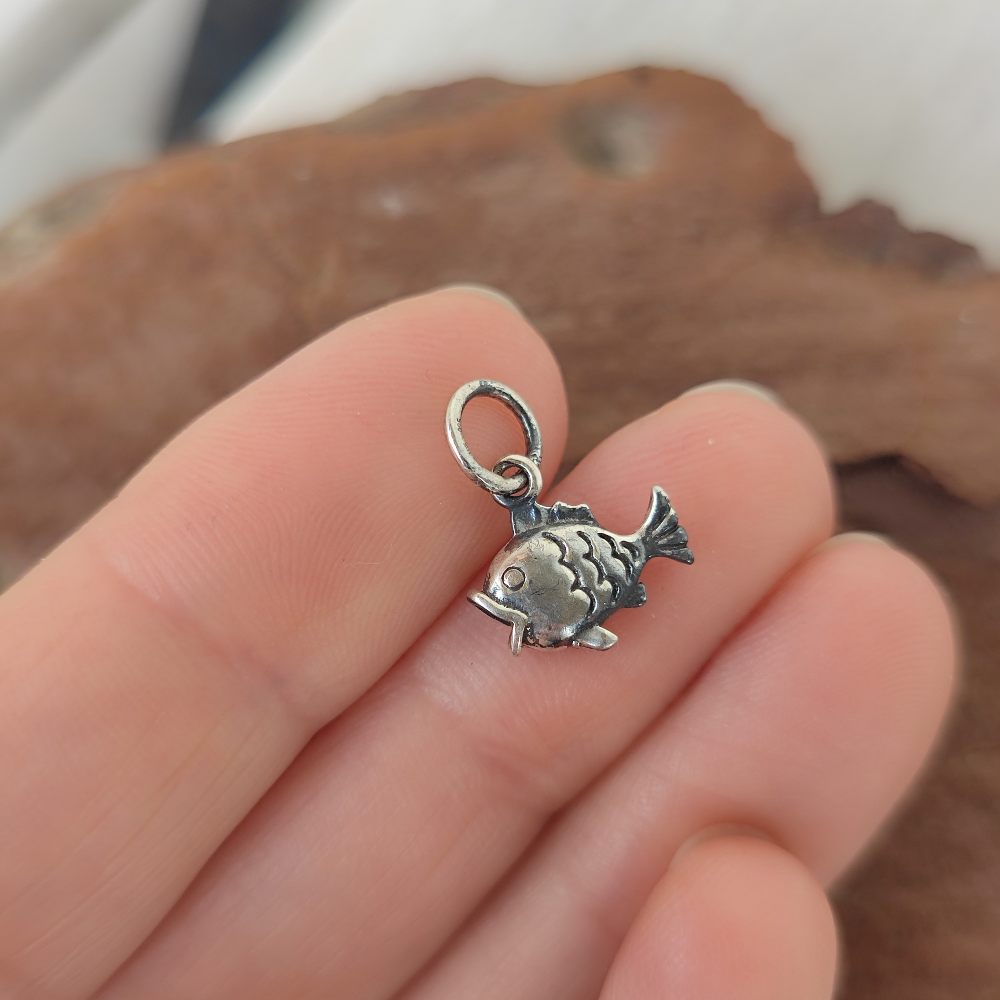 Ciondolo con pesce in argento 925 - BONADAPUR