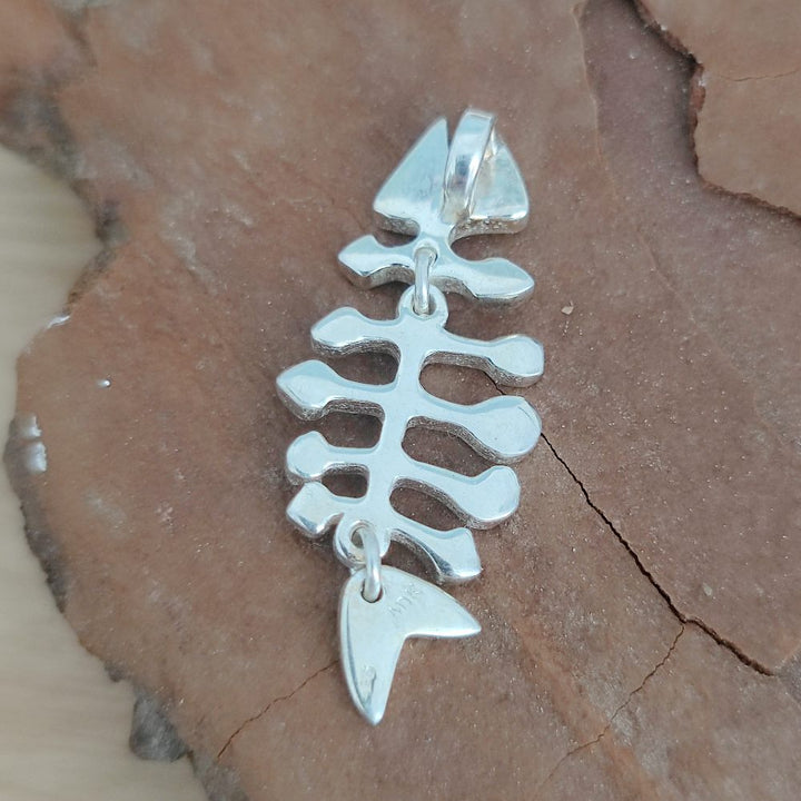 Ciondolo in argento con lisca di pesce - KOIRA