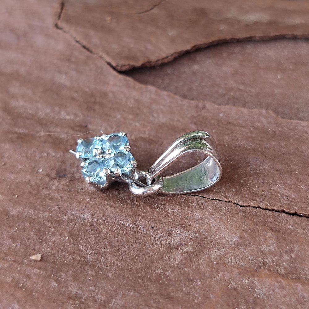 Ciondolo in argento 925 con pietra - KULUKERA