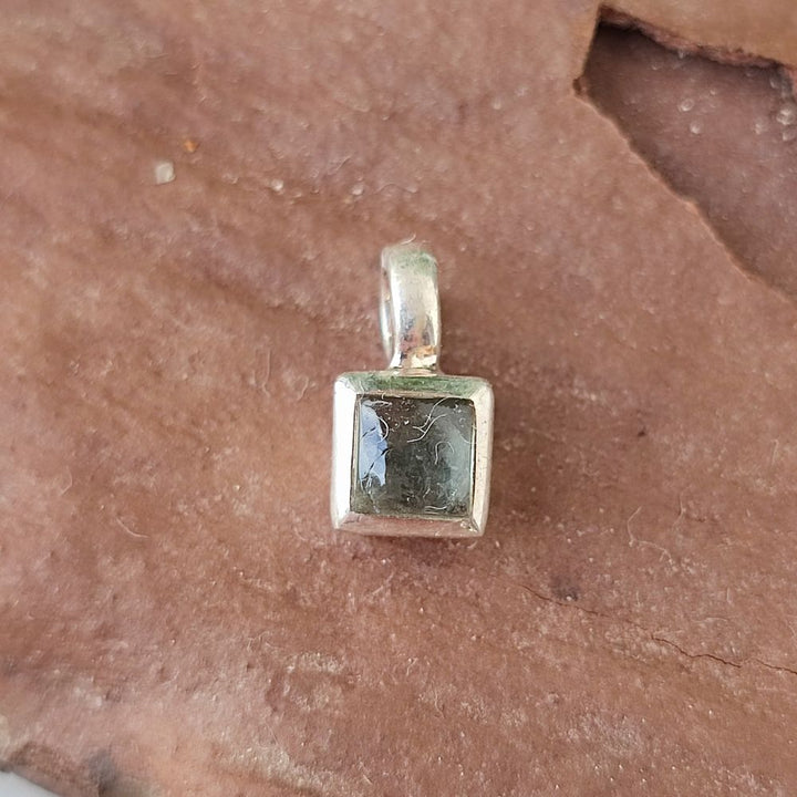 Ciondolo dado in argento 925 con pietra - SEDAWA