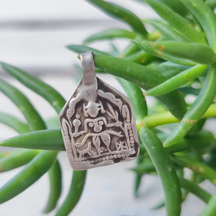 Ciondolo in argento antico con divinità Shiva - GANDAJ