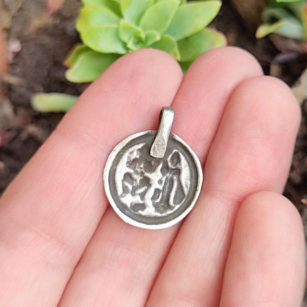 Ciondolo in argento antico con Ganesh e Lakshmi - SEMLIYA