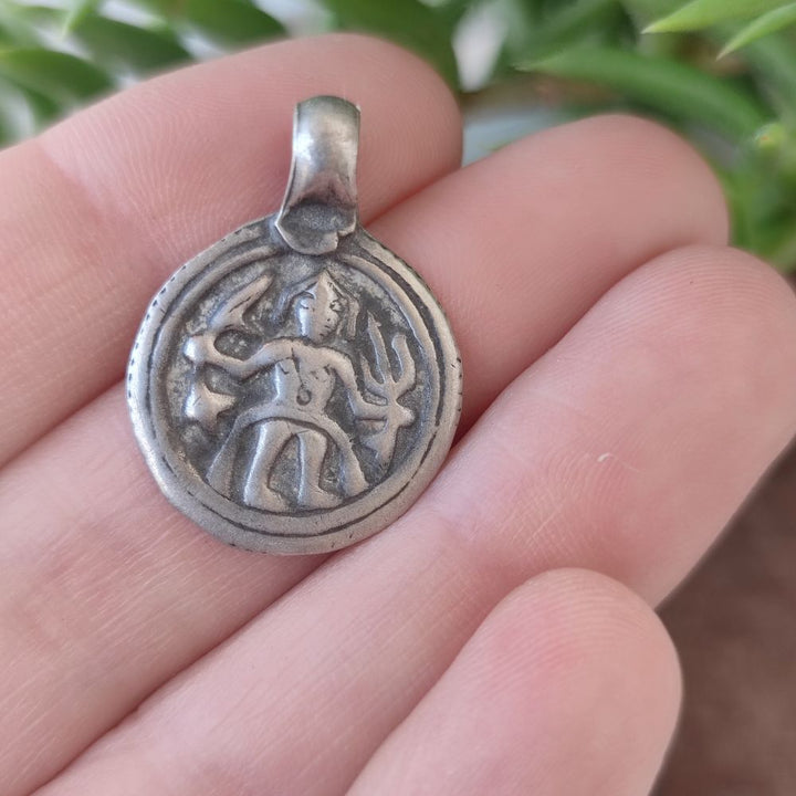 Ciondolo in argento antico con divinità Shiva - HAKUT