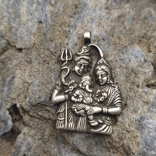 Ciondolo in argento antico Ganesh Shiva Parvati - ANUP