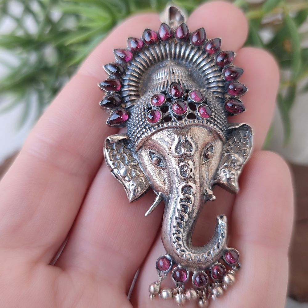 Ciondolo in argento 925 elefante con pietra - HARITARI