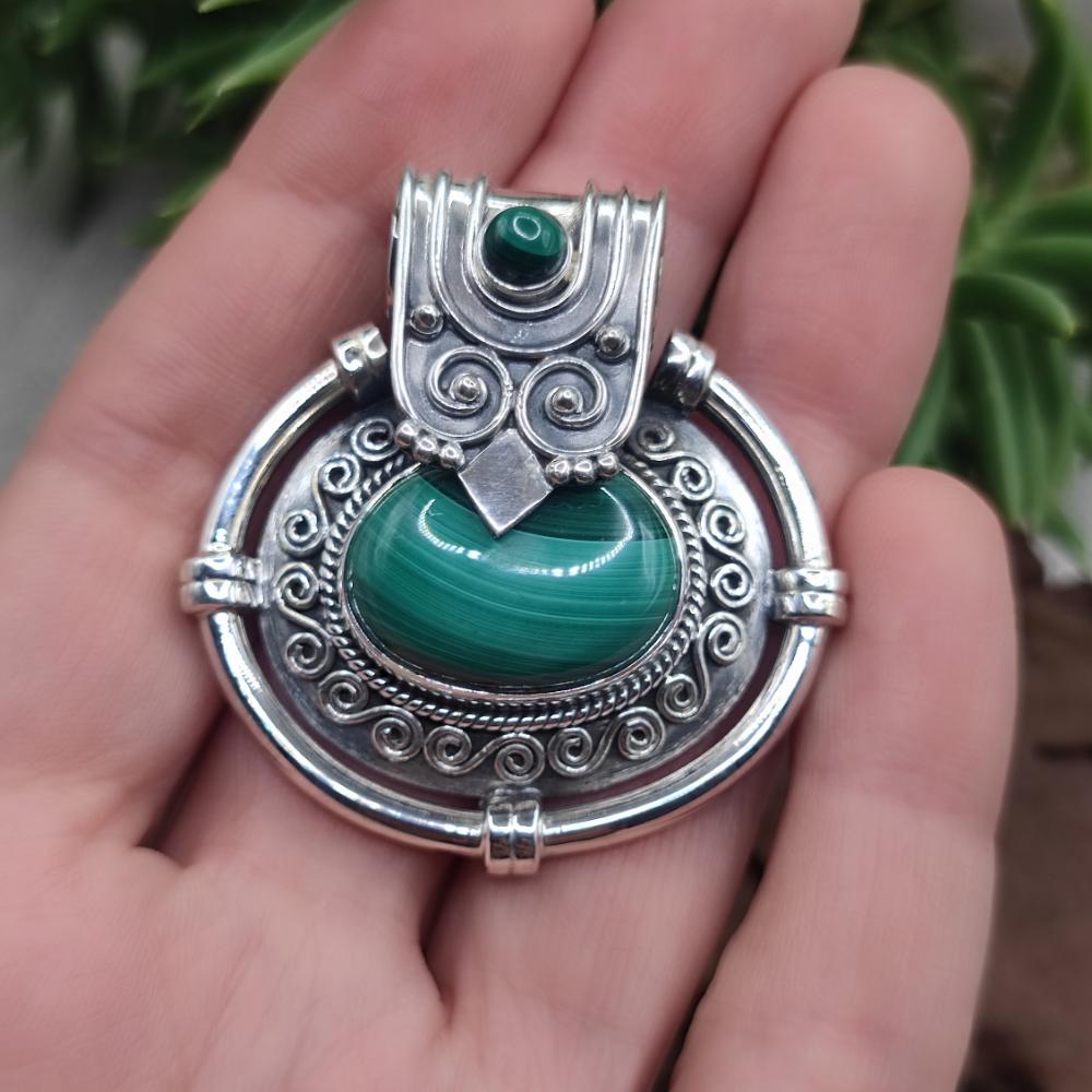 Ciondolo etnico in argento 925 con pietra - AKSI