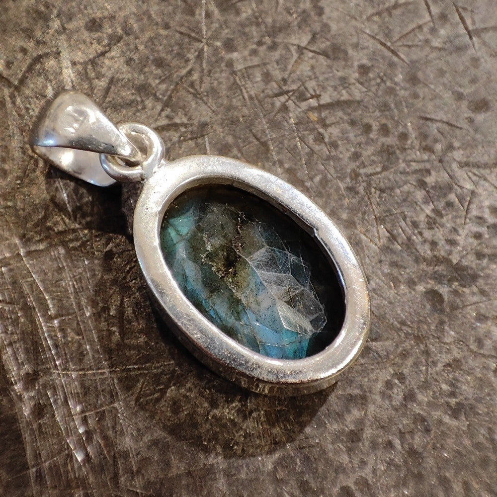 Ciondolo in argento 925 con labradorite - ABHIJAY