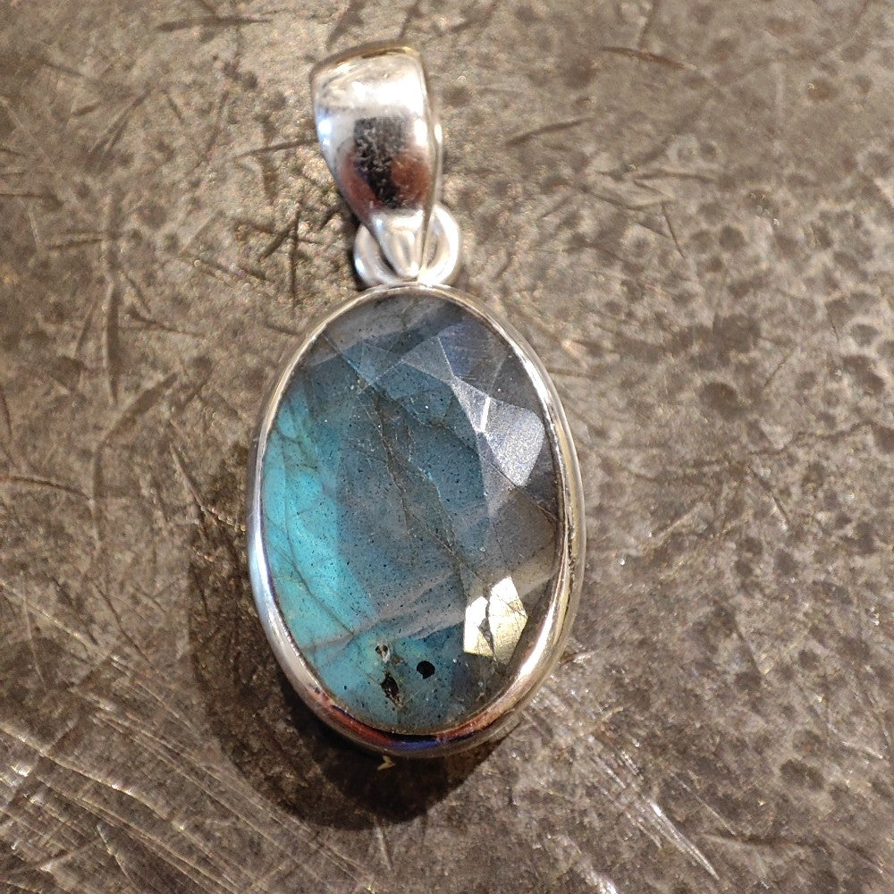 Ciondolo in argento 925 con labradorite - ABHIJAY