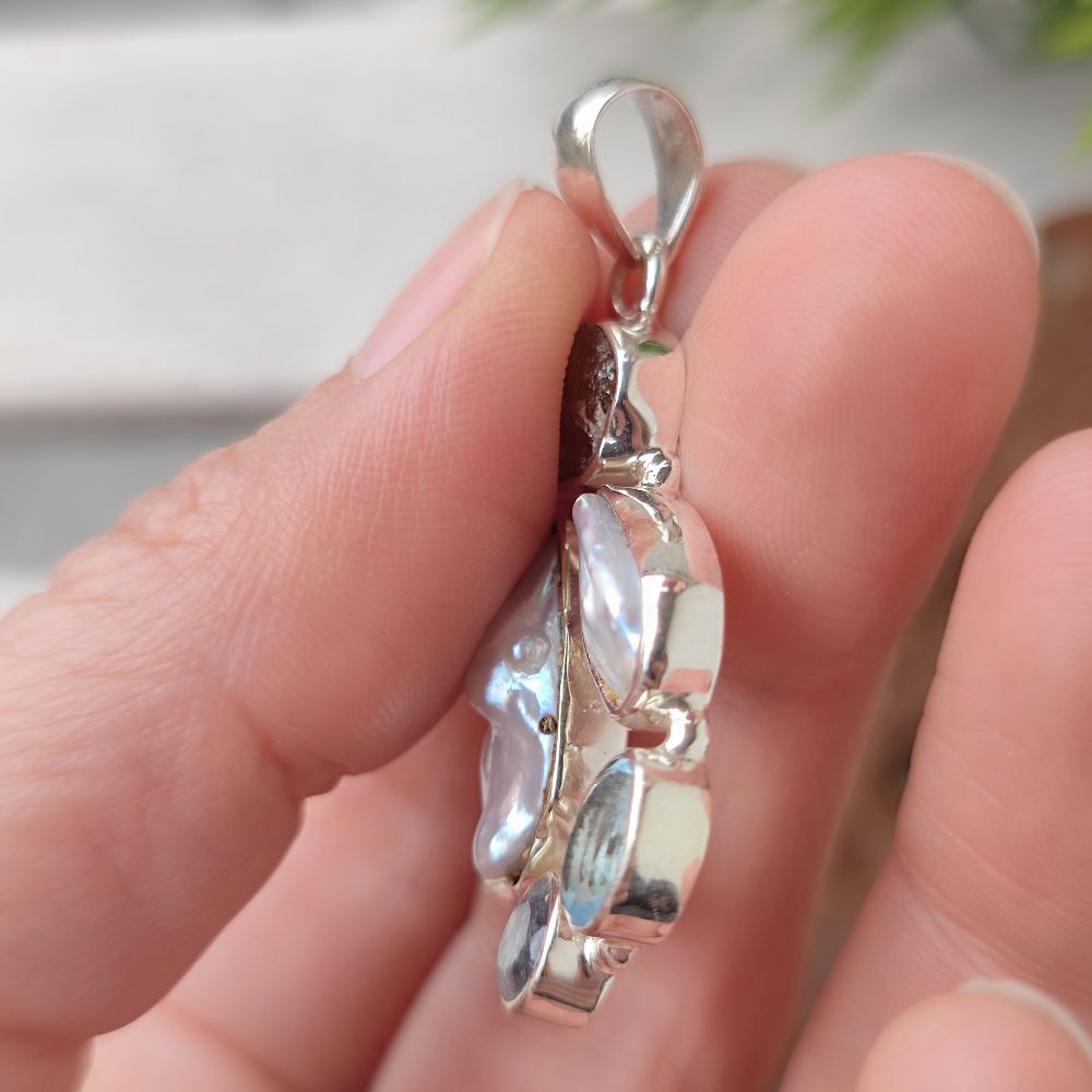 Ciondolo etnico in argento 925 con pietra - SUISA