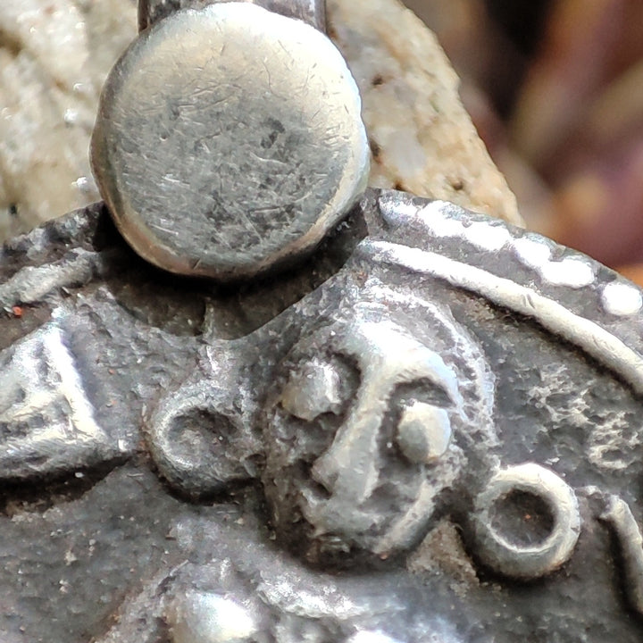 Ciondolo in argento antico con divinità Shiva - GATANGH