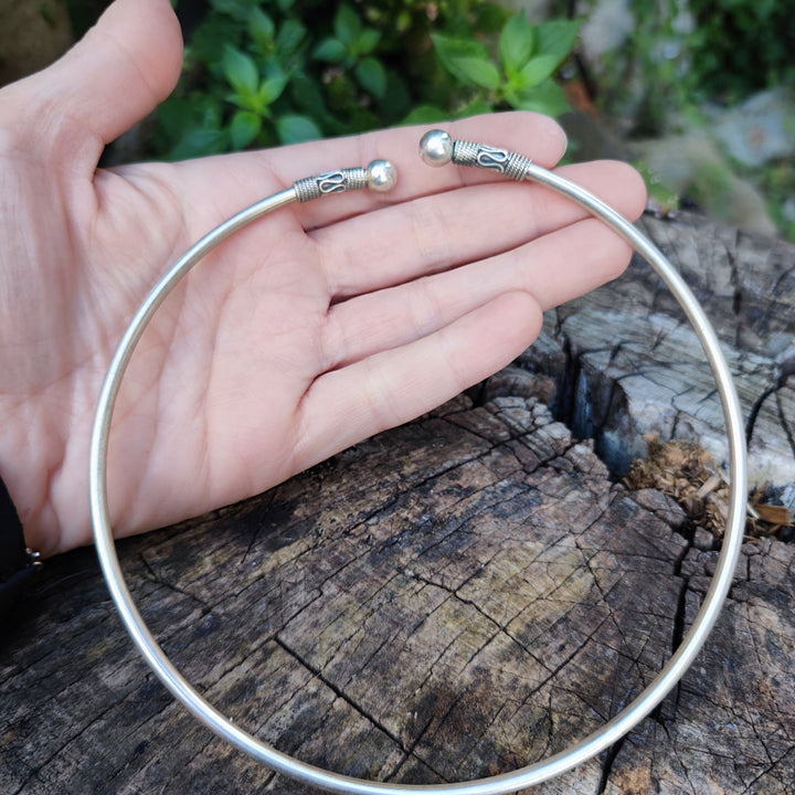 COLLANA etnica rigida in argento 925 - DIVATEKA