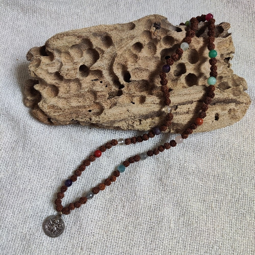 JAPA MALA con RUDRAKSHA e pietre con SHIVA