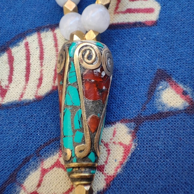Japa Mala DORJE con Rudraksha e Pietra di luna - KARTIK