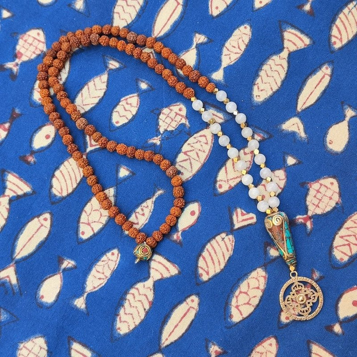 Japa Mala DORJE con Rudraksha e Pietra di luna - KARTIK