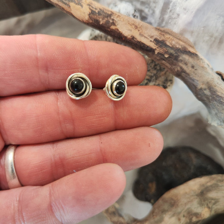 ORECCHINI da lobo in argento con pietra - NANDRA