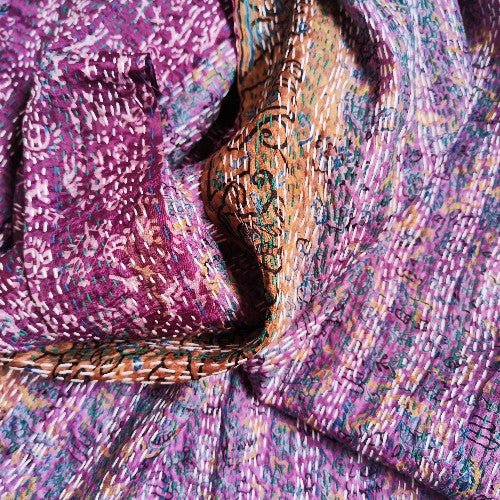 Sciarpa KANTHA con tessuti vintage misto seta ricamo a mano - LAVANDA