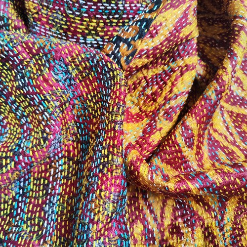 Sciarpa KANTHA con tessuti vintage misto seta ricamo a mano azzurro - RAJA