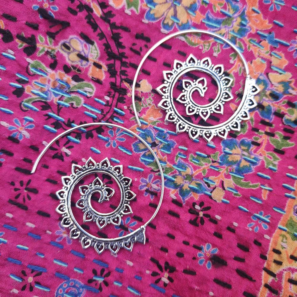 ORECCHINI ETNICI Ottone lucido ORECCHINI | Spirale | TRIANGOLO