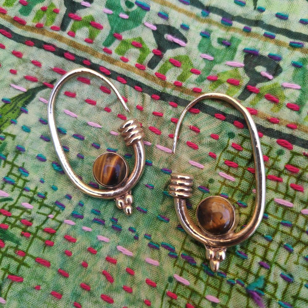 ETHNISCHE OHRRINGE Karneol-OHRRINGE aus poliertem Messing