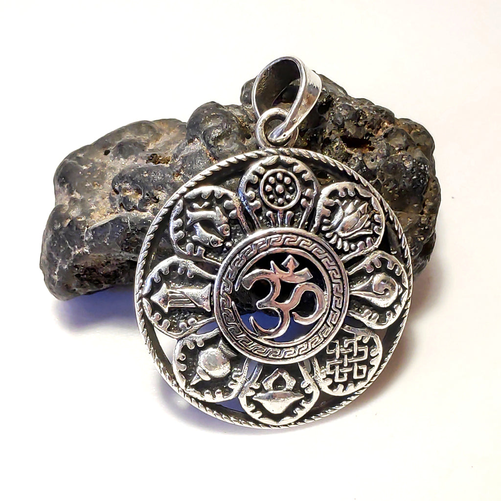 Ciondolo ETNICO in argento 925 con DORJE - 8 simboli di buon auspicio tibetano | GIOIELLI IN ARGENTO