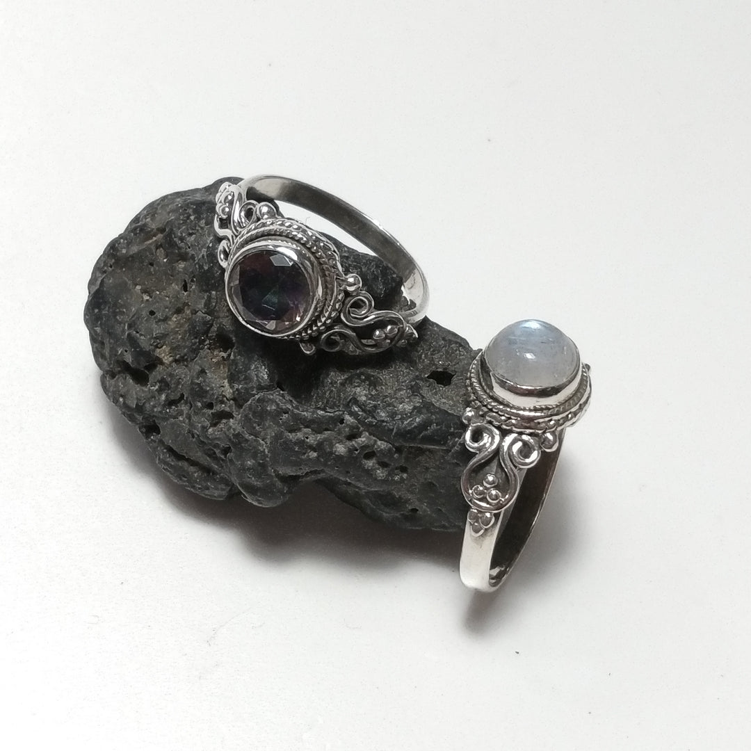 ANELLO artigianalein argento 925 con Pietra di Luna | GIOIELLI CON PIETRE