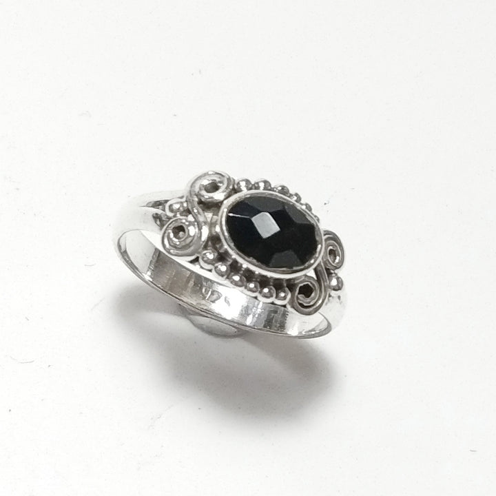 ANELLO artigianalein argento 925 con Onice nero, Granato  | GIOIELLI CON PIETRE