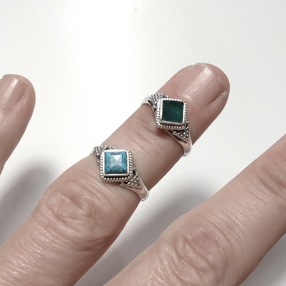 ANELLO artigianalein argento 925 con Onice verde, Turchese | GIOIELLI CON PIETRE