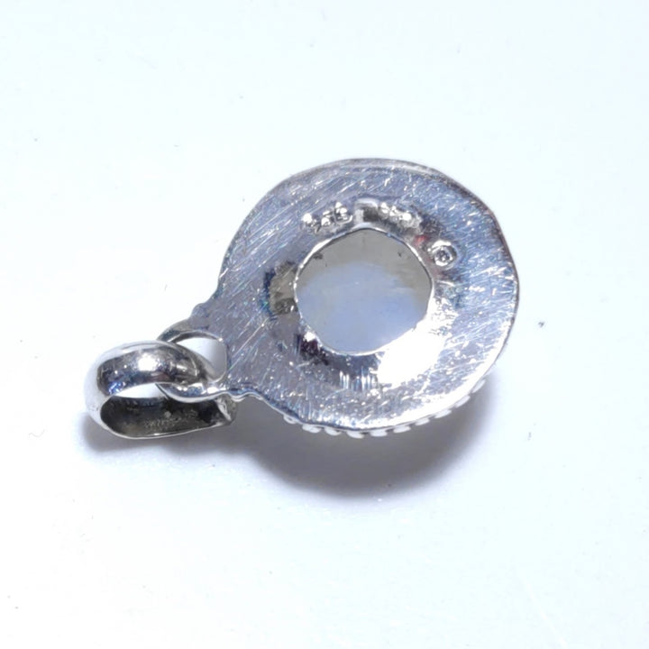 Moonstone PENDANT - 925 silver VIIi