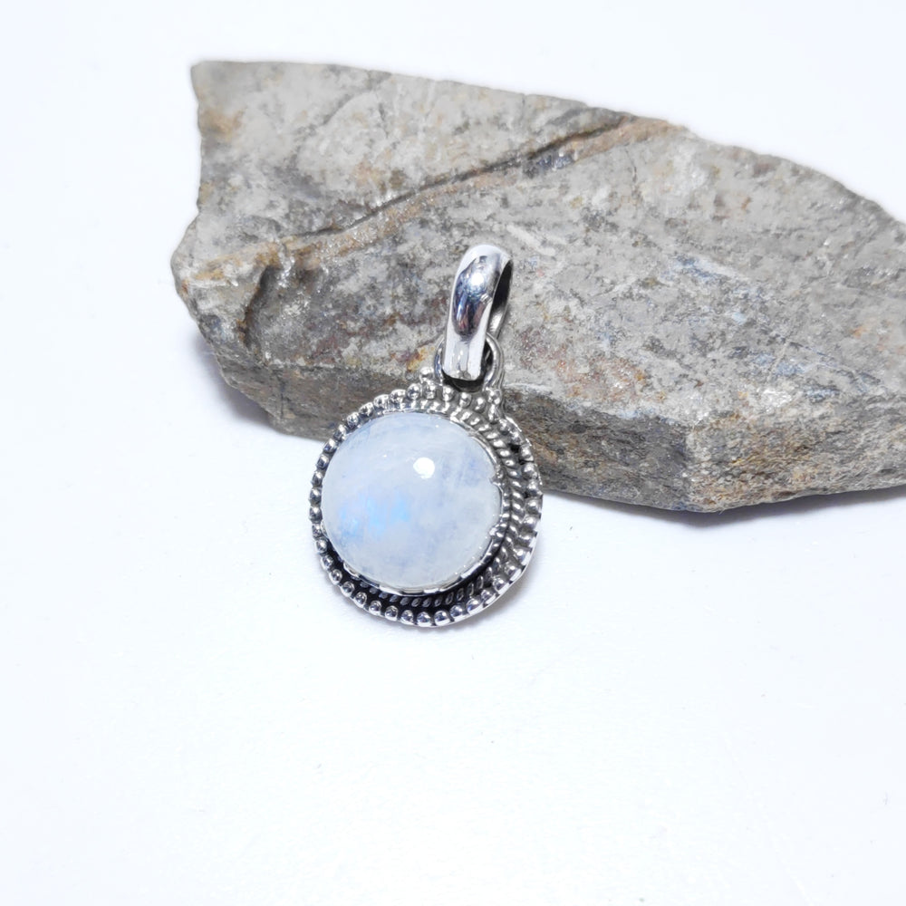 Ciondolo pietra di luna in argento