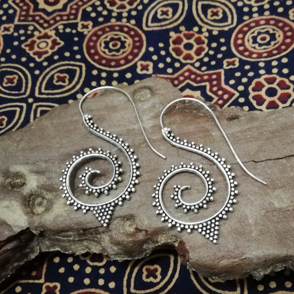 ORECCHINI etnici GAJA in ottone senza pietra | ORECCHINI etnici in ottone | ilmondodiwit.com