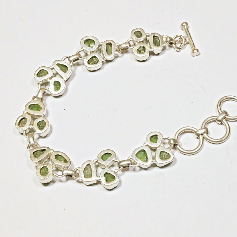 925 silver bracelet and natural peridot