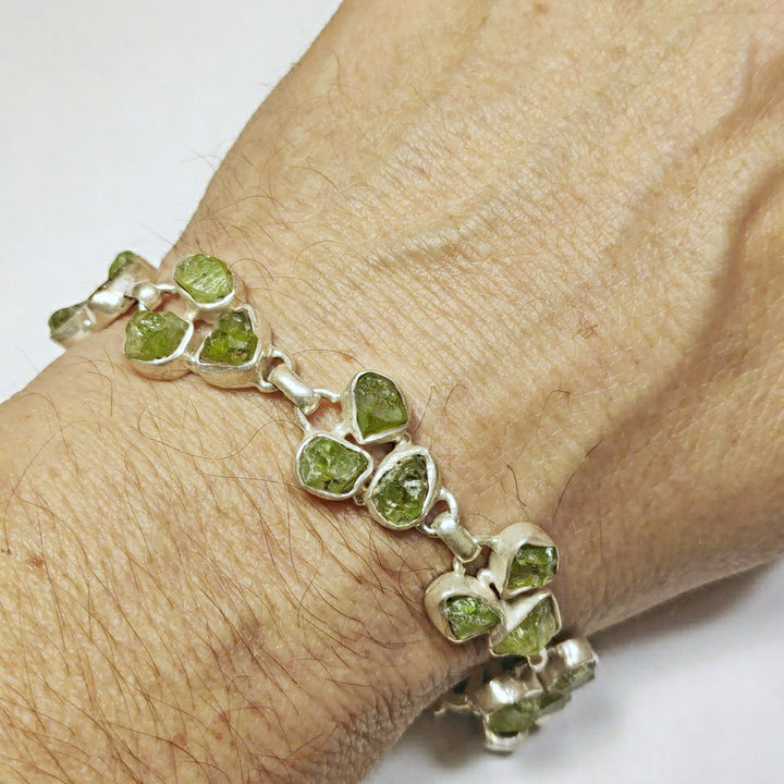 925 silver bracelet and natural peridot