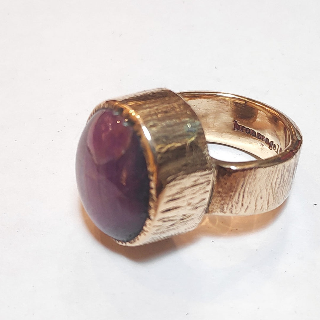 Anello in bronzo e rubino stellato