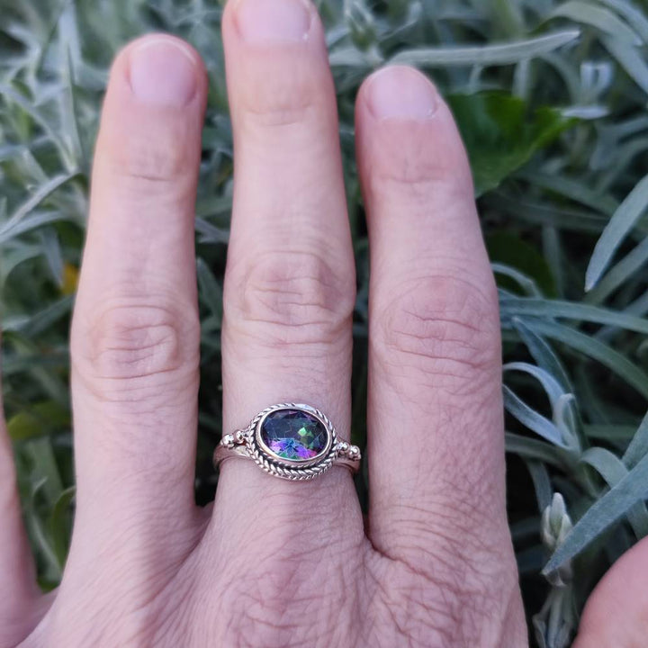 Anello GIRIRAJ in argento 925 con pietra topazio mistico