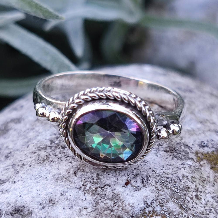 Anello GIRIRAJ in argento 925 con pietra topazio mistico