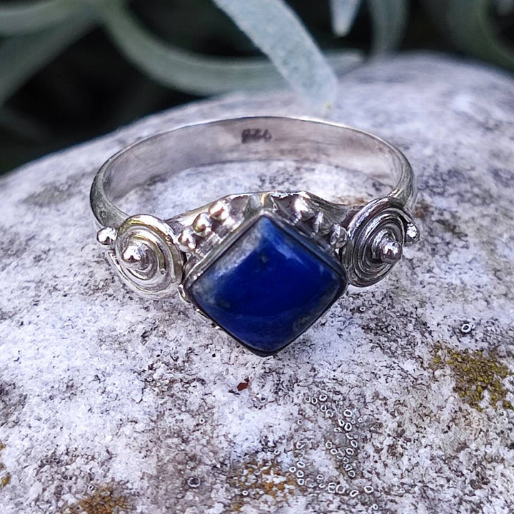 Anello KAMADEV in argento 925 con pietra | GIOIELLI IN ARGENTO