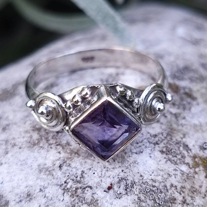 Anello KAMADEV in argento 925 con pietra | GIOIELLI IN ARGENTO
