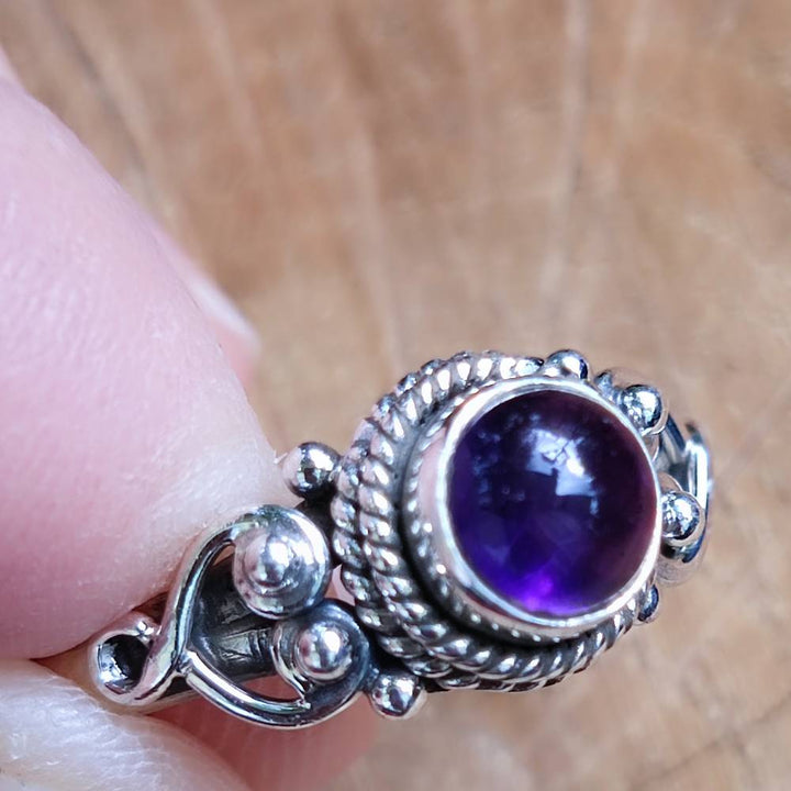 925er Silberring mit rundem Stein - NAWAL