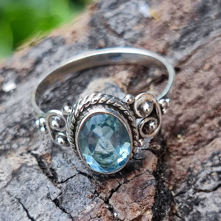 Anello NAWAL argento 925 con pietra ovale topazio azzurro