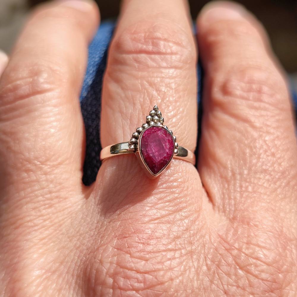 Anello AAHNA in argento 925 con pietra | GIOIELLI IN ARGENTO