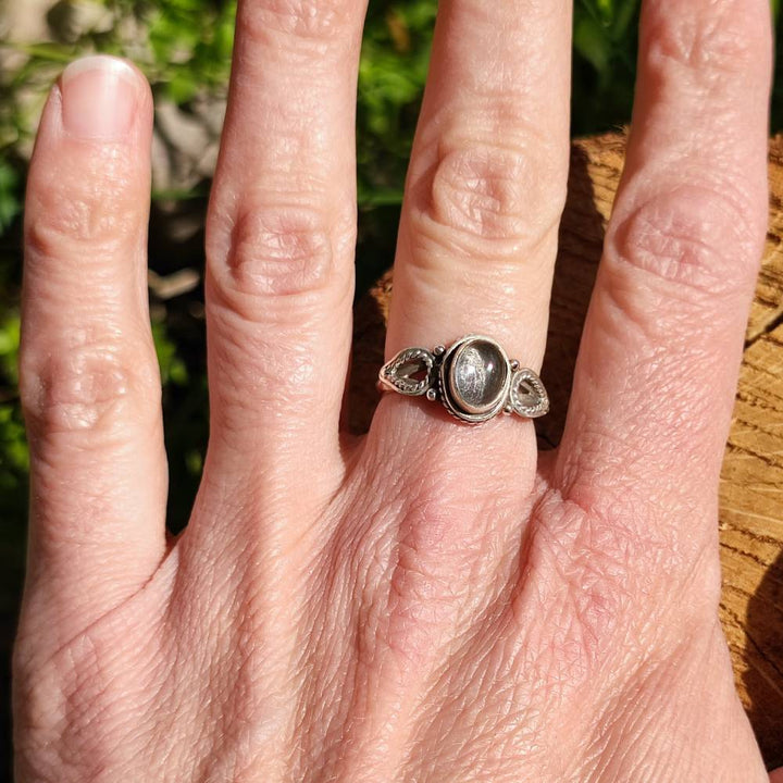 Anello ANJAN in argento 925 con pietra labradorite