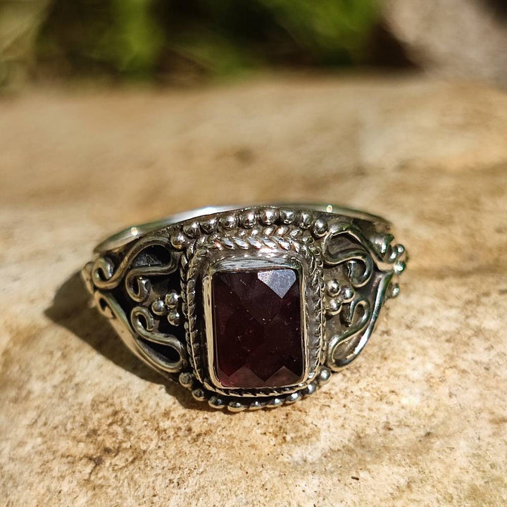 Anello con pietra in argento 925 ANANTRAM granato