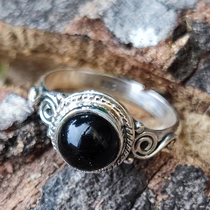 Anello HANIMA in argento 925 con pietra onice nero