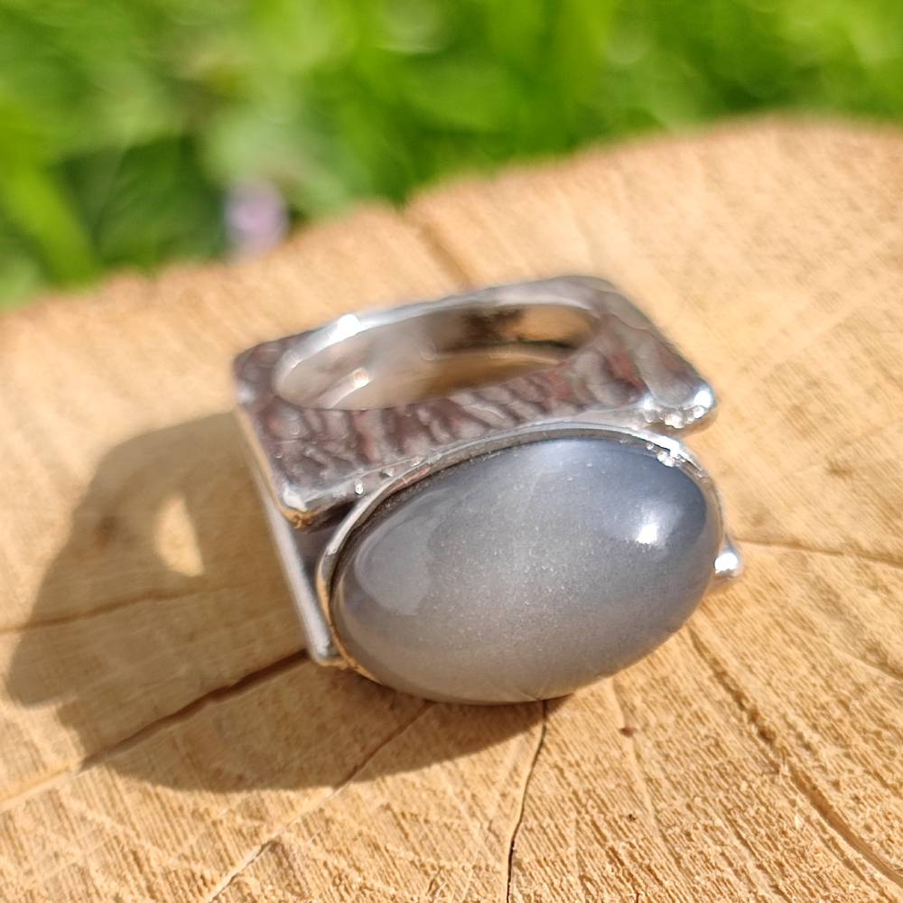 Anello artigianale Adularia grigia in argento 925 - Pezzo unico